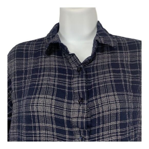 E Hanger M Navy Plaid Button-Up Long Sleeve Blouse With Ruffle Cuffs Size M - Picture 3 of 7